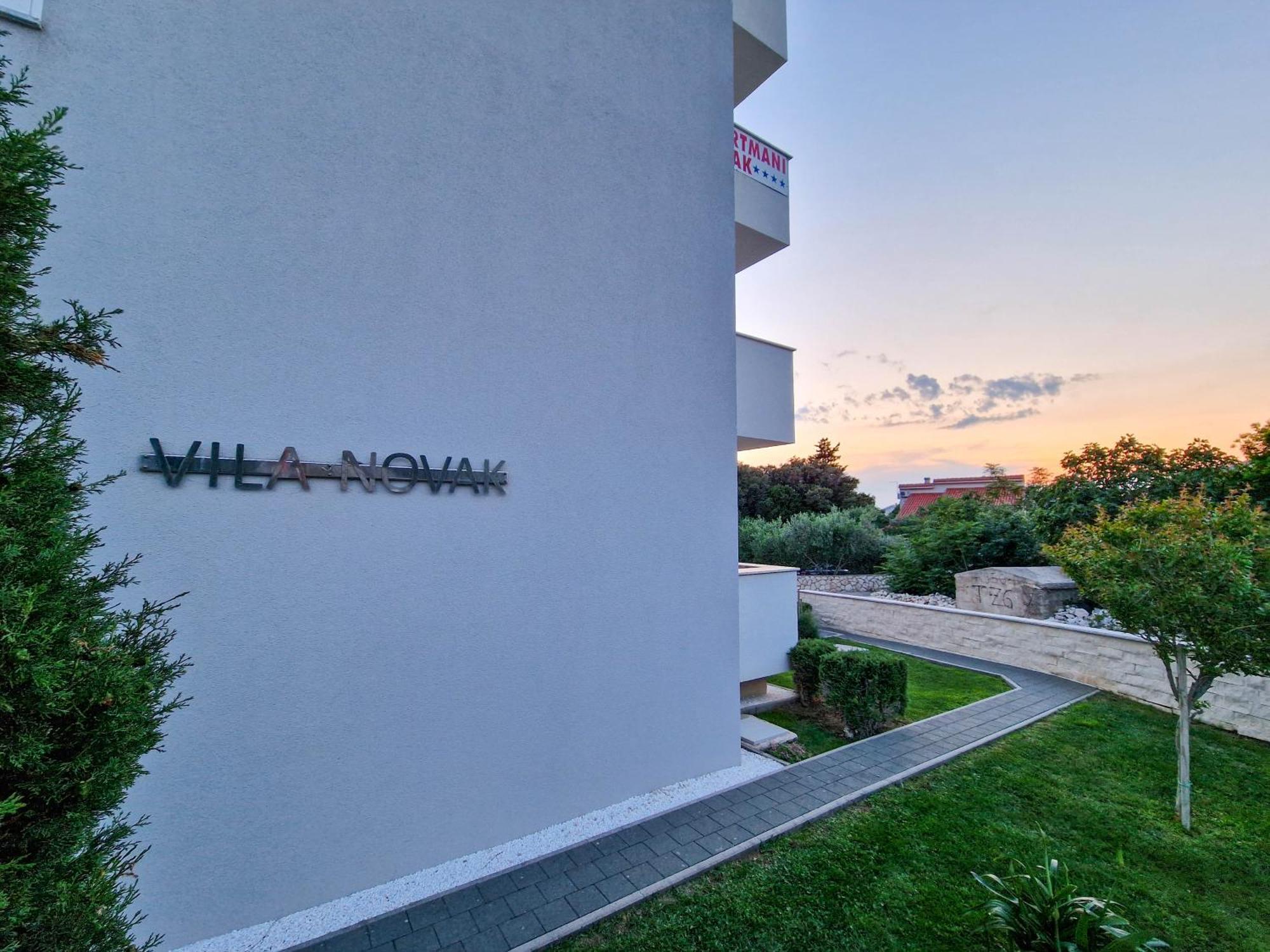 Vila Novak Apartment Novalja Exterior photo